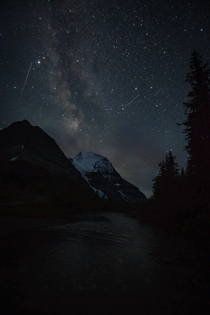 Stars Making the View Of Mount Robson From Robson Pass Better Than In the Day OCx