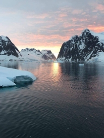 Sunset in Antarctica x OC