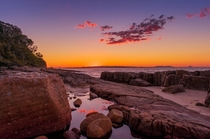 Sunset on the rocks in beautiful Noosa Australia x OC