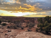 Sunset over mineral canyon 