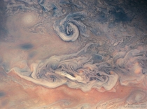 Swirls and Colors on Jupiter from Juno 