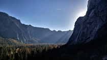 The Autumn sun perfectly hitting Yosemite Valley 