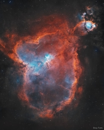 The Bountiful Heart Nebula Something Every Universe Needs 