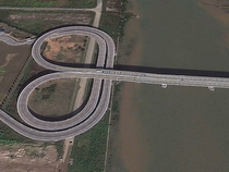The bridge between China and Macau that cars switch from left to right hand drive 