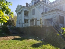 The Charles Winship House before it was torn down