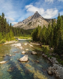 The impact of cold clear water and mountain peaks is not to be underestimated Alberta Canada ignatureprofessor