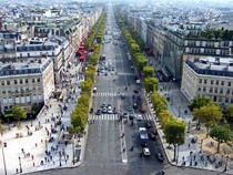 The m wide Champs-lyses Paris 
