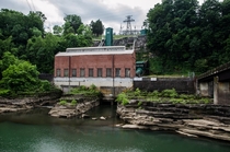 The powerhouse of the Tennessee Valley Authoritys Great Falls Dam 