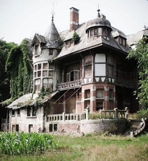 This abandoned home dates back to  - Belgium