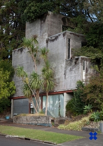 Thompson House by Rewi Thompson Kohimarama New Zealand in  
