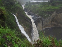 Thundering Jungle Waterfall San Rafael Falls Ecuador 