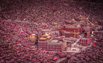 Tibetan Buddhist academy Ganzi Sichuan China