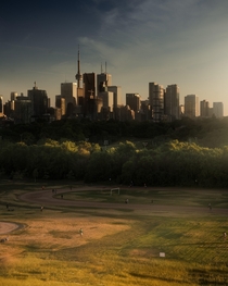Toronto from Riverdale at sunset 