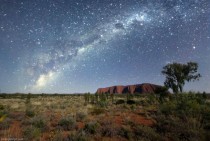 Uluru at night 
