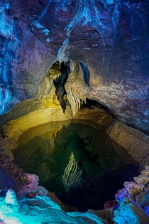 UnderEarth Porn in a Cave in Colorado