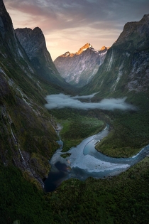 Valley of secrets Fiordland New Zealand OC x