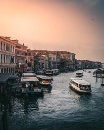 Venezia Italia  by dldbrm