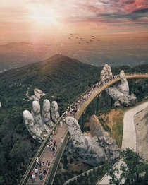 Vietnams Golden Bridge