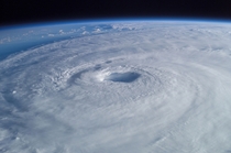 View of hurricane Isabel from the ISS 