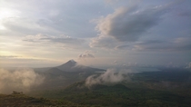 Volcn Momotombo in Nicaragua during sunrise seen from volcn el Hoyo  x