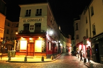 Walking the beautiful back streets of Montmarte France at night 