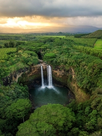 Wanna get lost Go explore the waterfalls in Kauai in Hawaii  OC wwwinstagramcompacktography