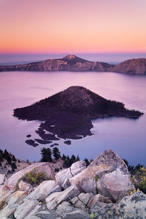Wizard Island at Crater Lake National Park in Oregon 
