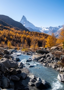Zermatt with the Matterhorn in autumn colours 