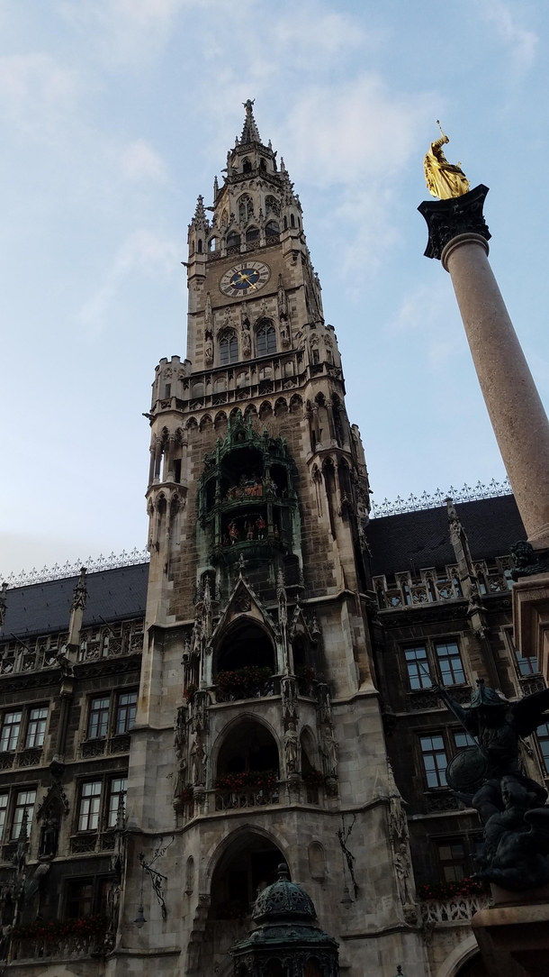  Das Rathaus in Munich I will never not take its picture