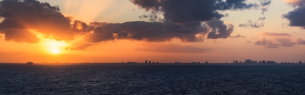  Fort Lauderdale skyline at sunset