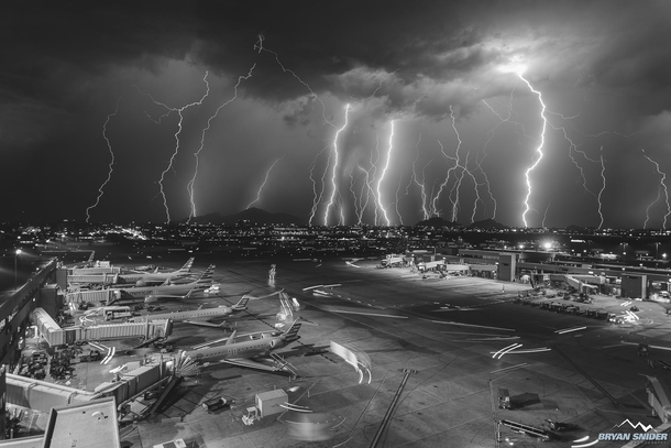  minutes of lightning in one photo - Phoenix Arizona - August th 