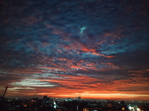  Sunrise in India