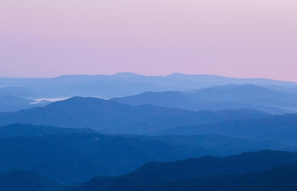 A beautiful pink and blue gradient across the Appalachian Mountains IG switchbackimages