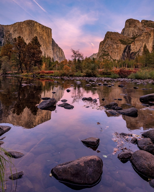 A calm sunset in Yosemite National Park -  - IG travlonghorns