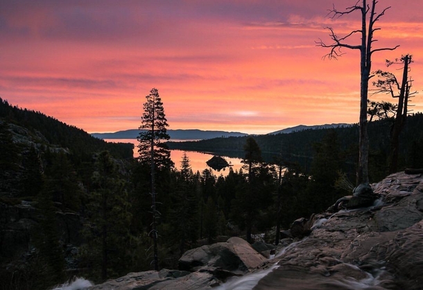 A chilly winter sunrise in Lake Tahoe 