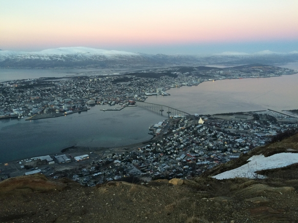A snap I took this morning from Fjellheisen Troms overlooking the city 