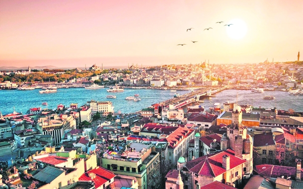 A sunny day in Old Istanbul 