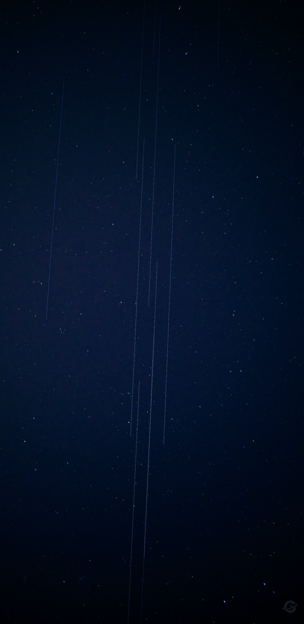 A train of Starlink satellites passing over Toronto tonight 