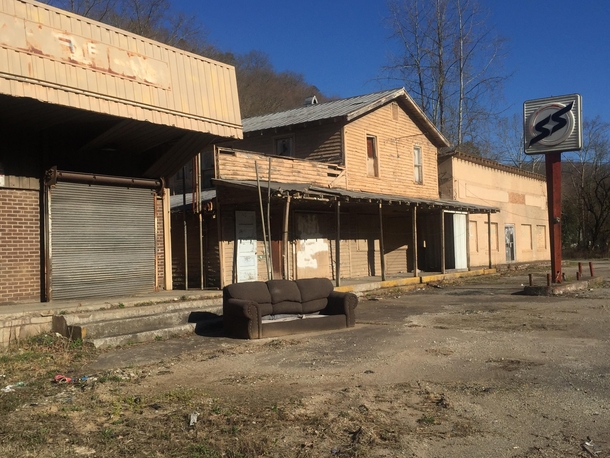 Abandoned business in Wayne West Virginia