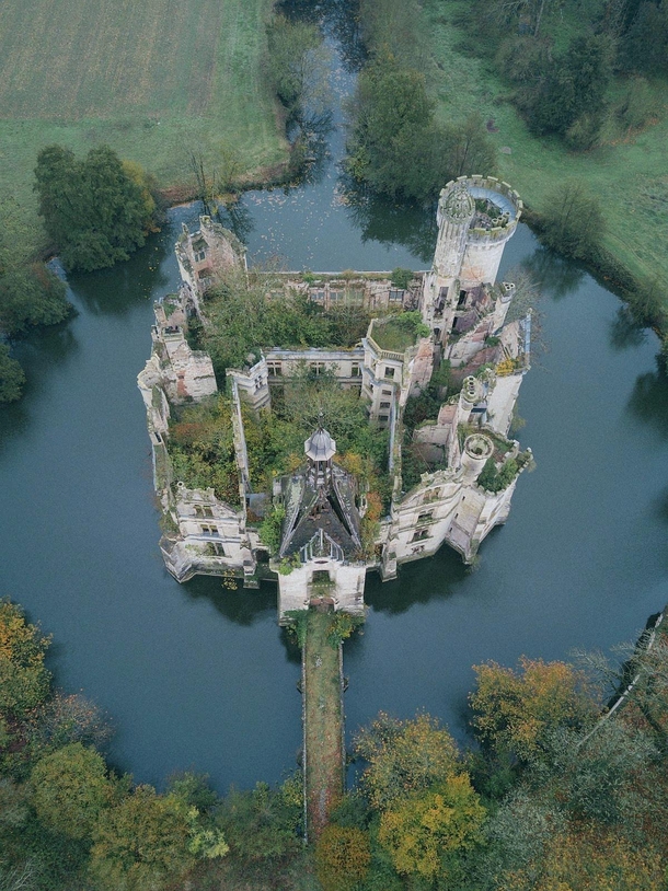 Abandoned castle in france