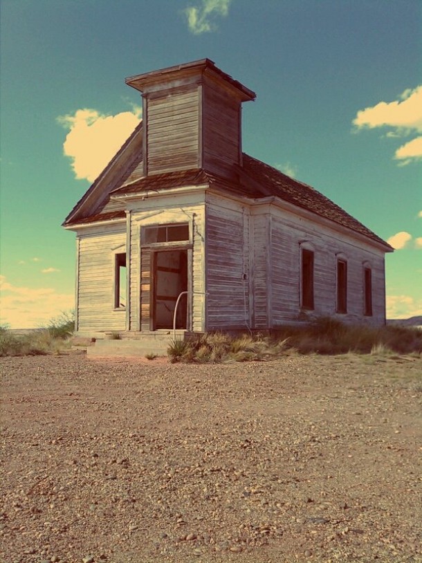 Abandoned church in Taiban New Mexico OC