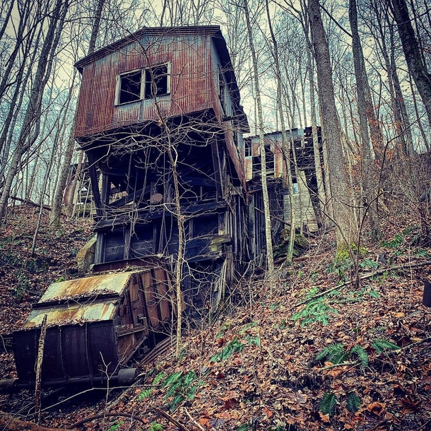 Abandoned coal tramway system - Southern WV