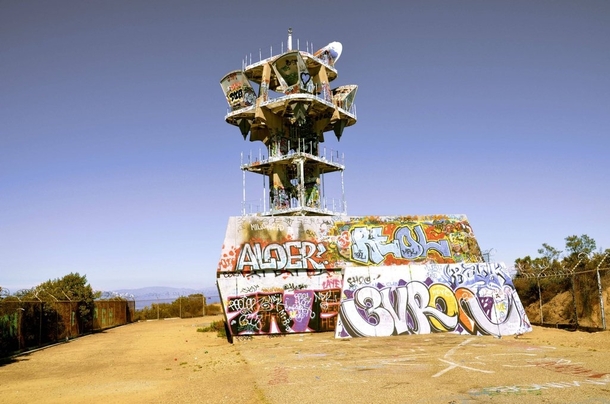 Abandoned Cold War-Era Microwave Tower Los Angeles California OC  Album inside