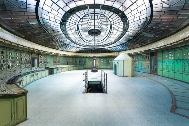 Abandoned control room of a power plant in Hungary - Photo by Roman Robroek