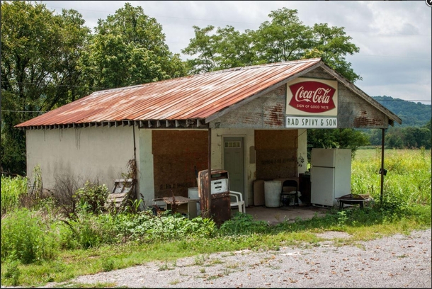 Abandoned country store in TN