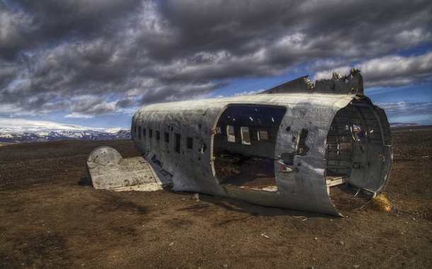 Abandoned crashed US Navy DC- in Iceland 