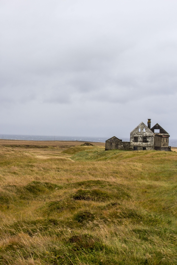 Abandoned farmhouse in the country side of Iceland