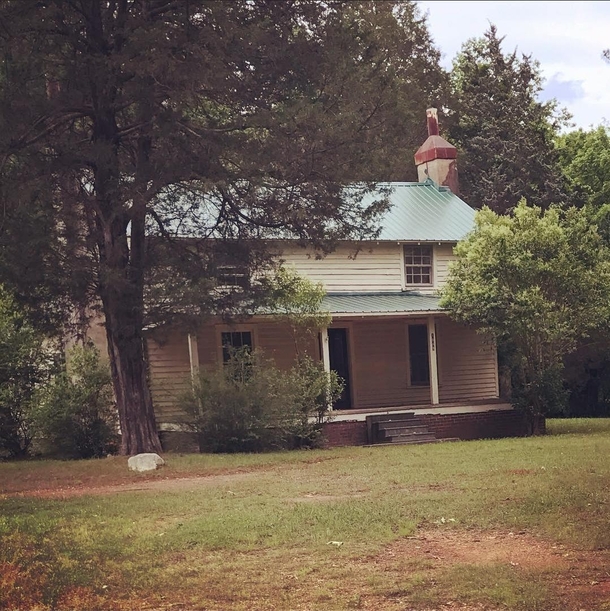 Abandoned farmhouse NC