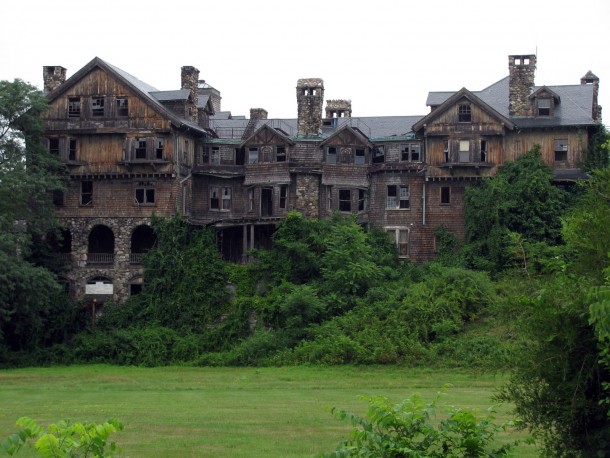 Abandoned girls school in Millbrook NY 
