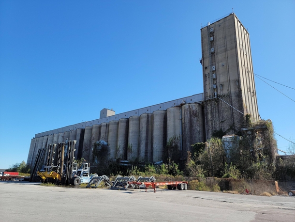 Abandoned Grain elevator at Charleston SC port